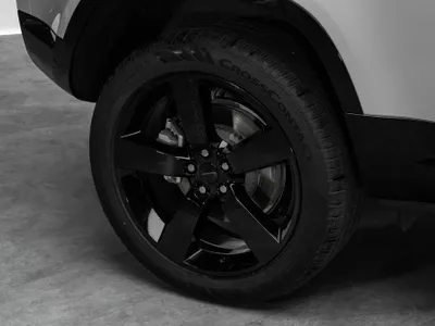 2026 لاند روفر ديفيندر اكس داينمك