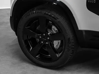 2026 لاند روفر ديفيندر اكس داينمك