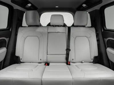 2026 لاند روفر ديفيندر اكس داينمك