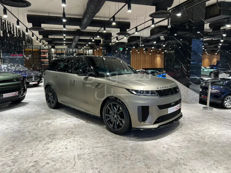 2024 لاند روفر رينج روفر سبورت اس في