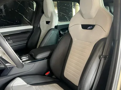 2024 لاند روفر رينج روفر سبورت اس في