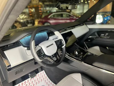 2024 لاند روفر رينج روفر سبورت اس في