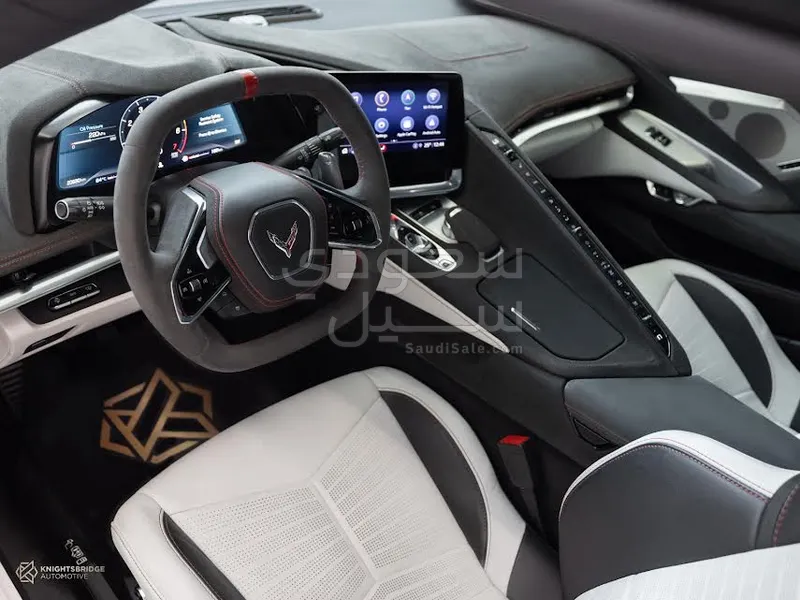 2023 شفروليه كورفيت سي 8