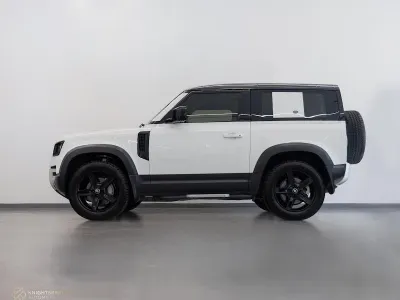 2022 لاند روفر ديفيندر 90