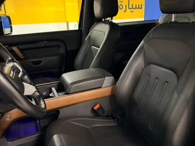 2022 لاند روفر ديفيندر 90