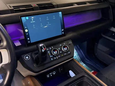 2022 لاند روفر ديفيندر 90