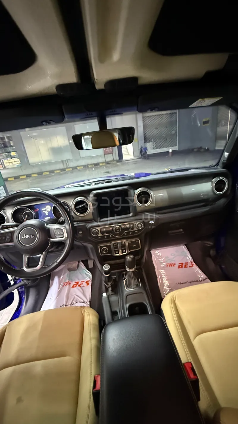 2019 جييب رانجلر صحارى