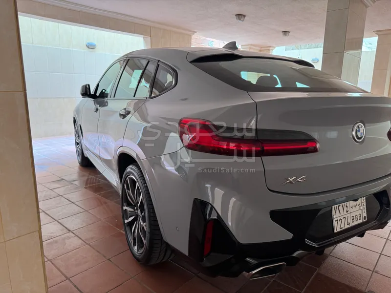 2022 بي ام دبليو الفئة اكس 4 ام كت