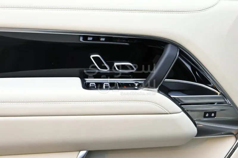 2025 لاند روفر رينج روفر فوج اوتوبيوغرافي