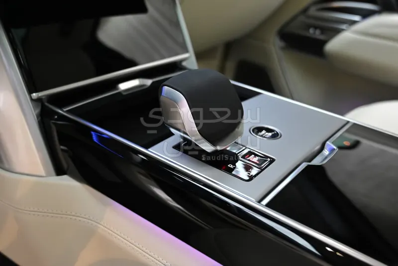 2025 لاند روفر رينج روفر فوج اوتوبيوغرافي