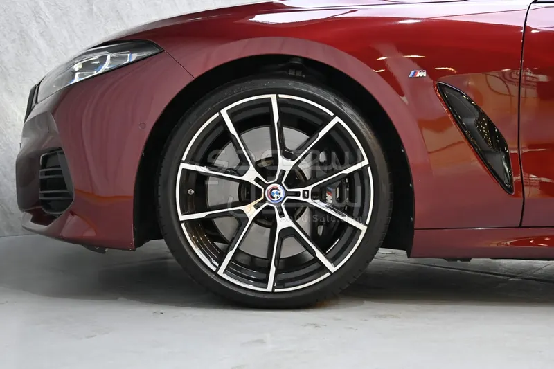 2023 بي ام دبليو الفئة الثامنة 840 أي إم