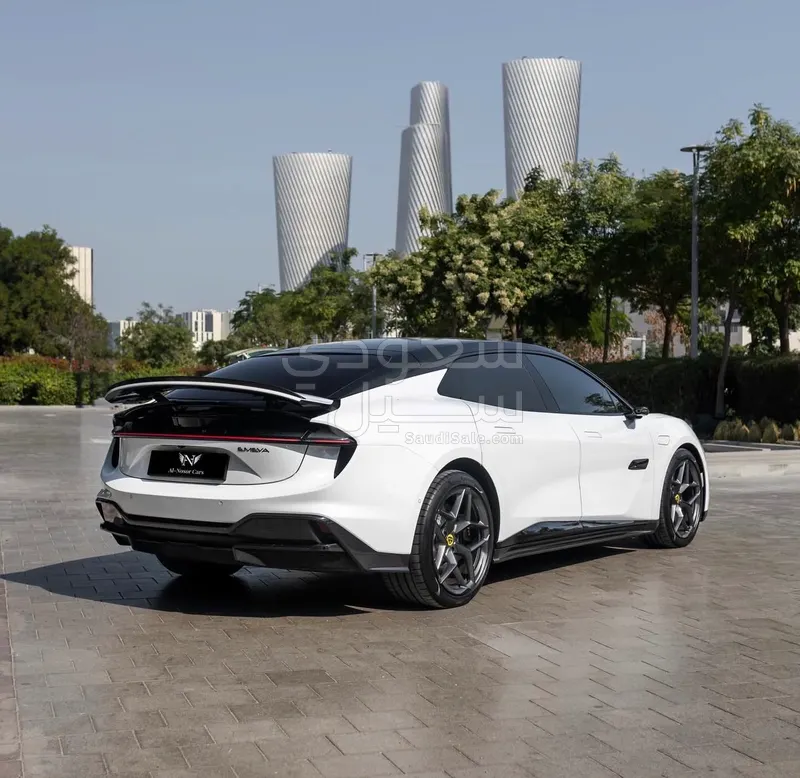 2025 لوتس ايميا سبورت