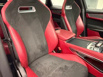 2021 جاكوار اف-بيس اس في ار