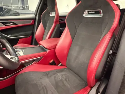 2021 جاكوار اف-بيس اس في ار