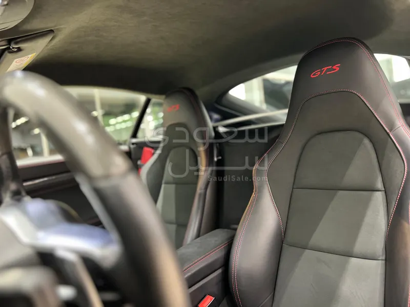 2024 Porsche Cayman GTS
