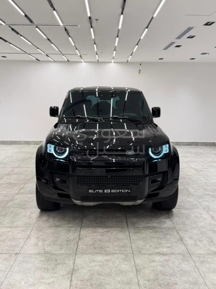 2025 لاند روفر ديفيندر 110