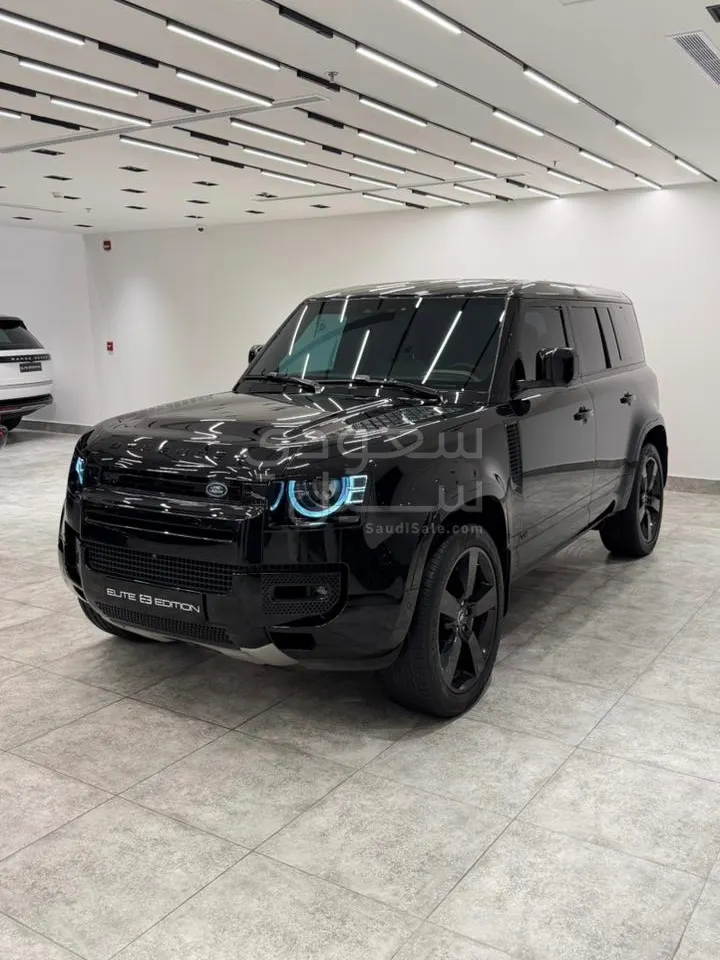 2025 لاند روفر ديفيندر 110