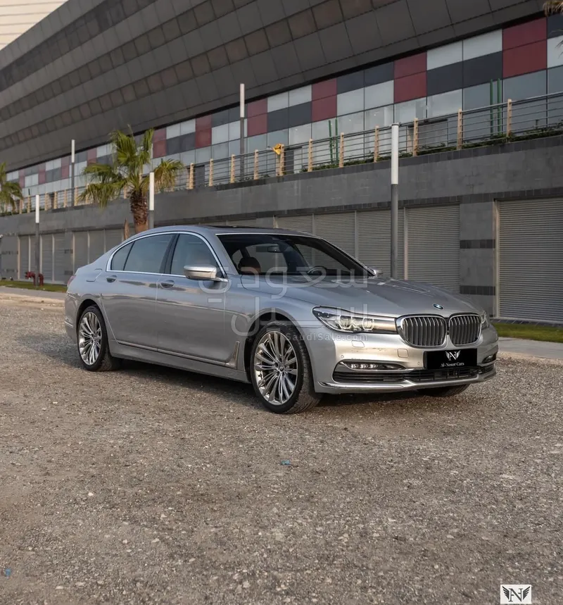 2018 بي ام دبليو الفئة السابعة 730 إل أي