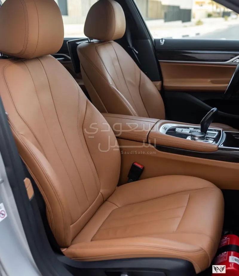 2018 بي ام دبليو الفئة السابعة 730 إل أي