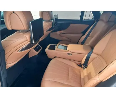 2022 لكزس إل إس 500