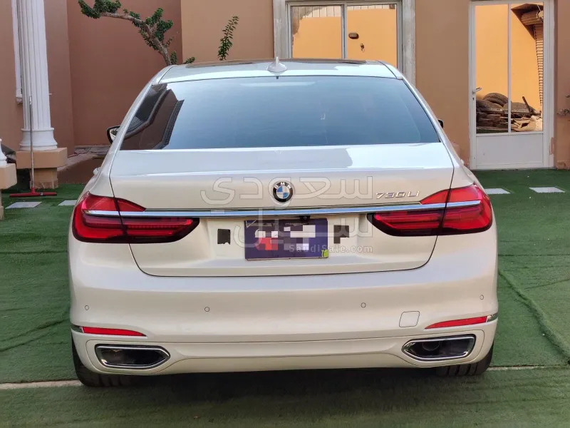 2019 بي ام دبليو الفئة السابعة 730 إل أي