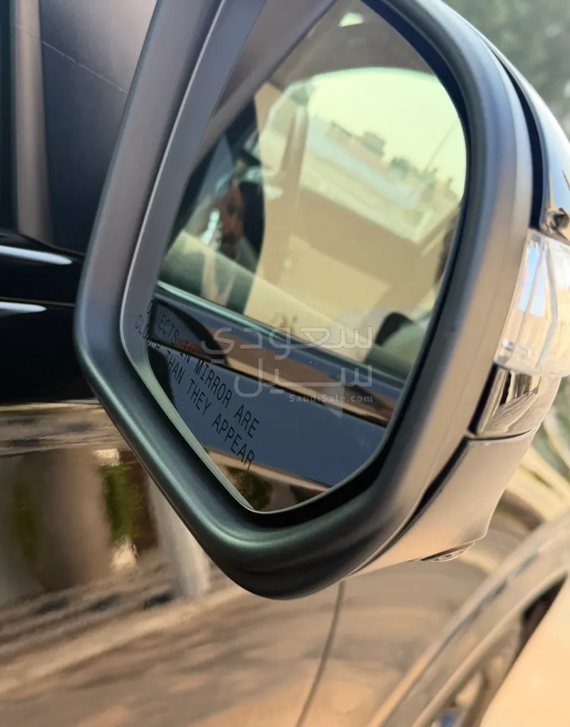 2025 مرسيدس - بنز جي إل إي 350