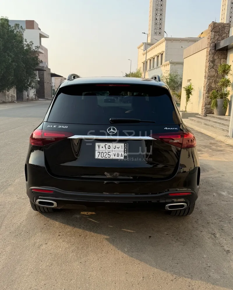 2025 مرسيدس - بنز جي إل إي 350