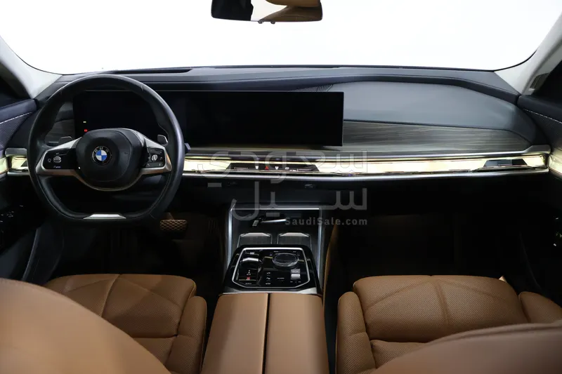 2023 بي ام دبليو الفئة السابعة 740أي