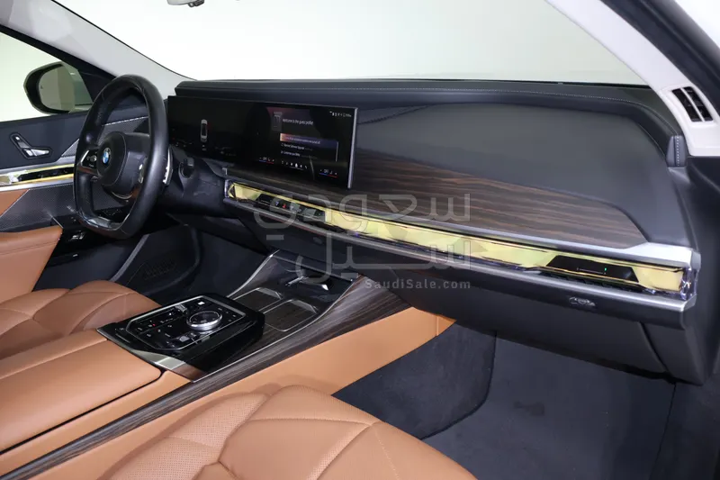 2023 بي ام دبليو الفئة السابعة 740أي
