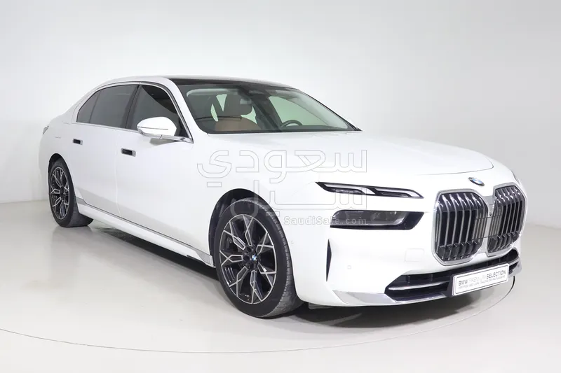 2023 بي ام دبليو الفئة السابعة 740أي