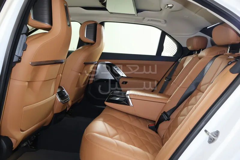 2023 بي ام دبليو الفئة السابعة 740أي