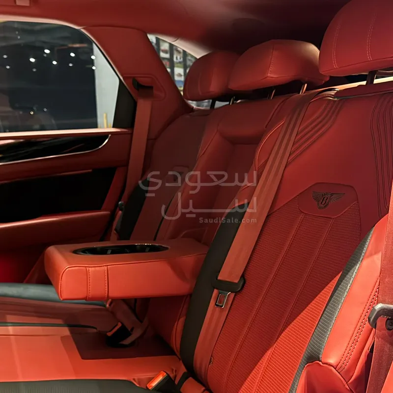 2024 بنتلي بنتايجا اس