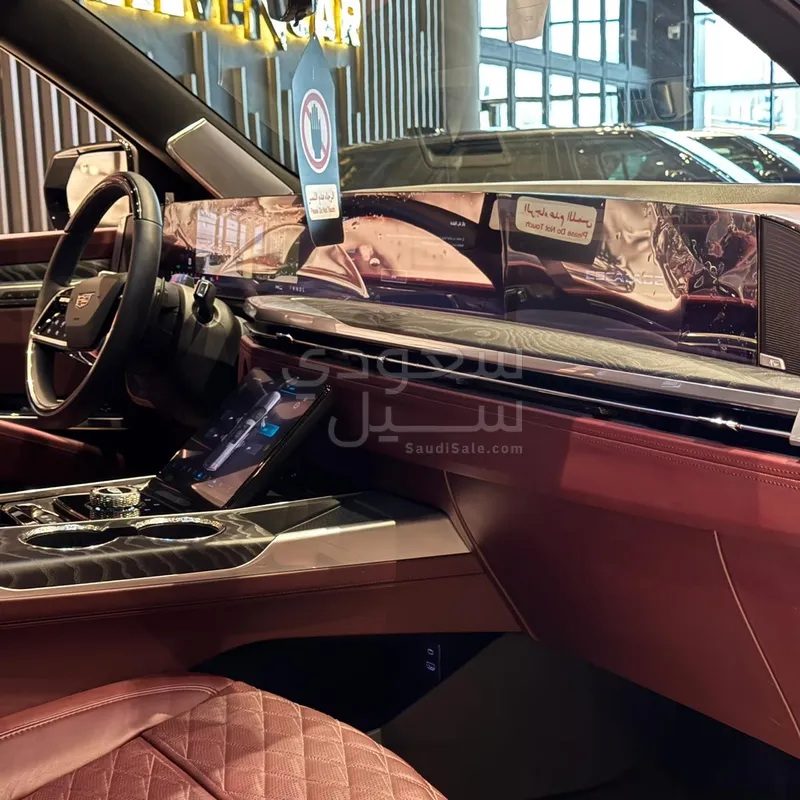 2025 كاديلاك اسكاليد بلاتينيوم