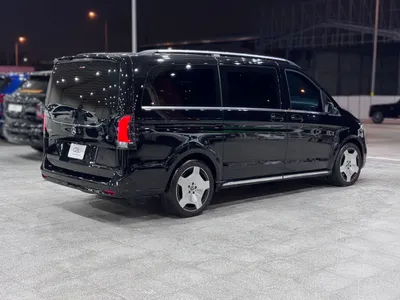 2025 مرسيدس - بنز في 300