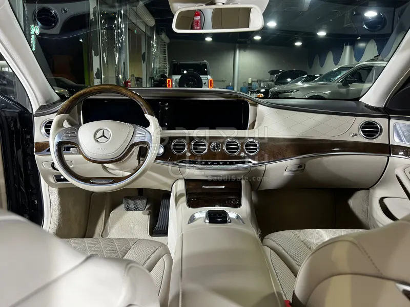 2015 مرسيدس - بنز إس 600