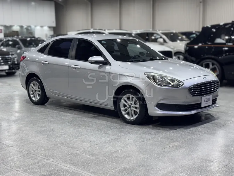 2020 فورد اسكورت