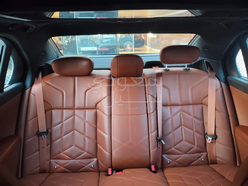 2023 بي ام دبليو الفئة السابعة 735أي