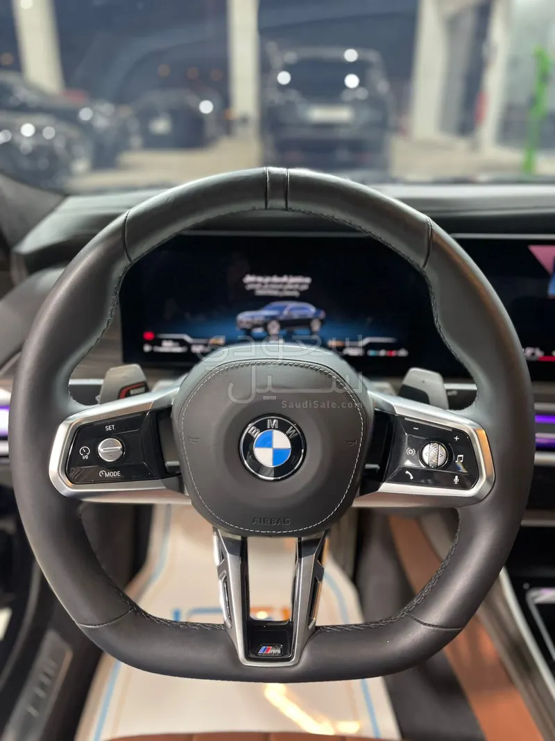 2025 بي ام دبليو الفئة السابعة 740أي