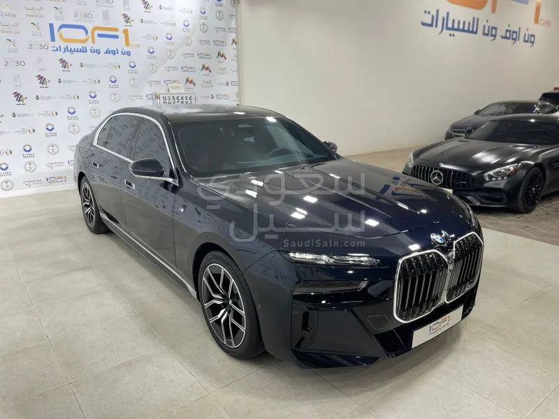 2025 بي ام دبليو الفئة السابعة 740أي