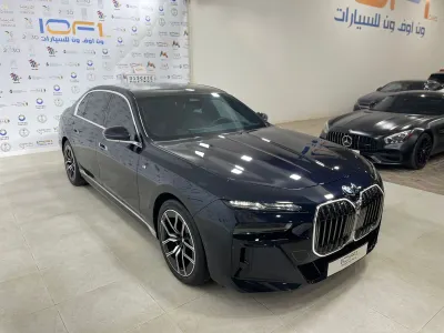 2025 بي ام دبليو الفئة السابعة 740أي