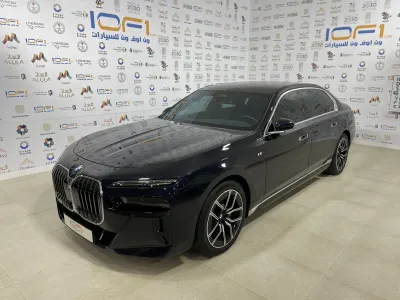 2025 بي ام دبليو الفئة السابعة 740أي