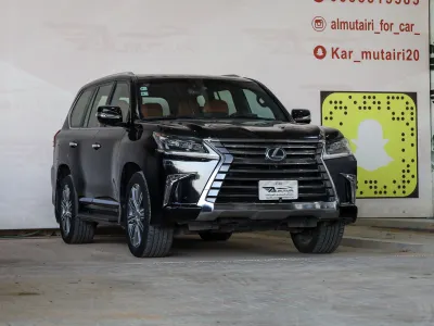 2017 لكزس إل إكس 570 اس