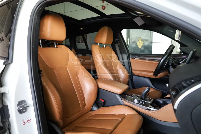 2020 بي ام دبليو الفئة اكس 4