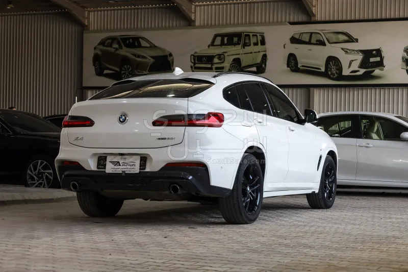 2020 بي ام دبليو الفئة اكس 4