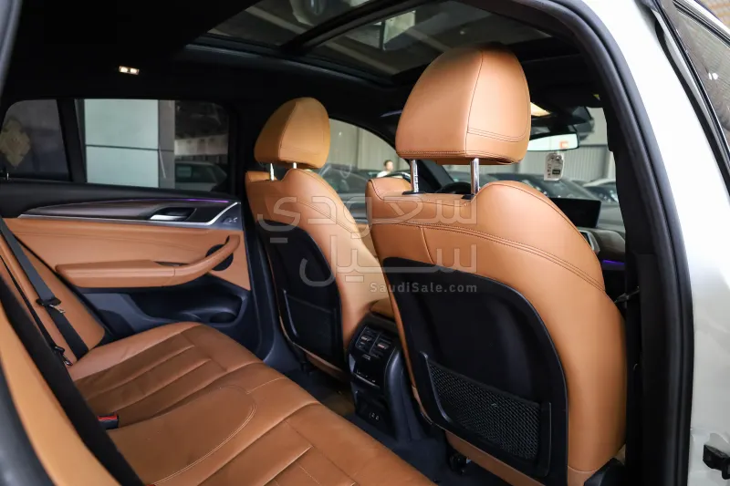 2020 بي ام دبليو الفئة اكس 4