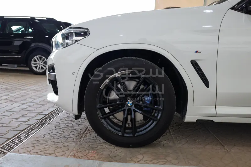 2020 بي ام دبليو الفئة اكس 4