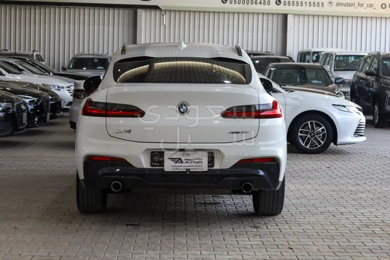 2020 بي ام دبليو الفئة اكس 4