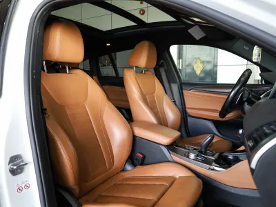 2020 بي ام دبليو الفئة اكس 4