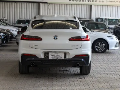 2020 بي ام دبليو الفئة اكس 4