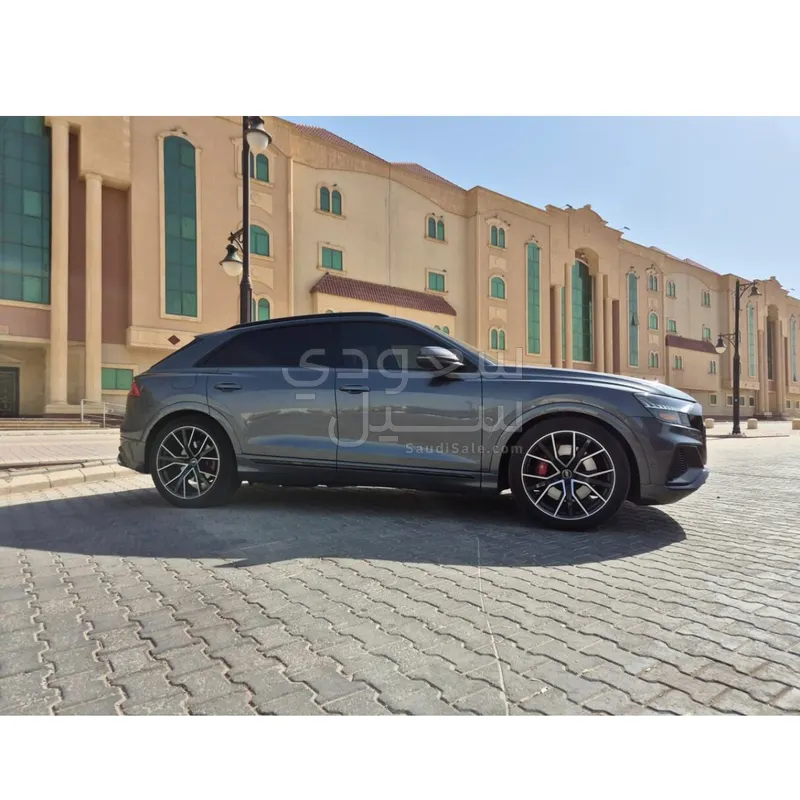 2023 اودي اس كيو 8